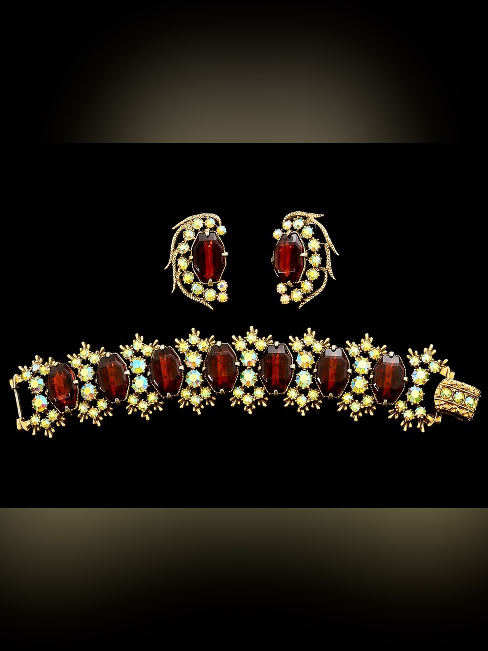 Selro/Selini Antique Demi Set w/ faceted cognac & green aurora borealis stones